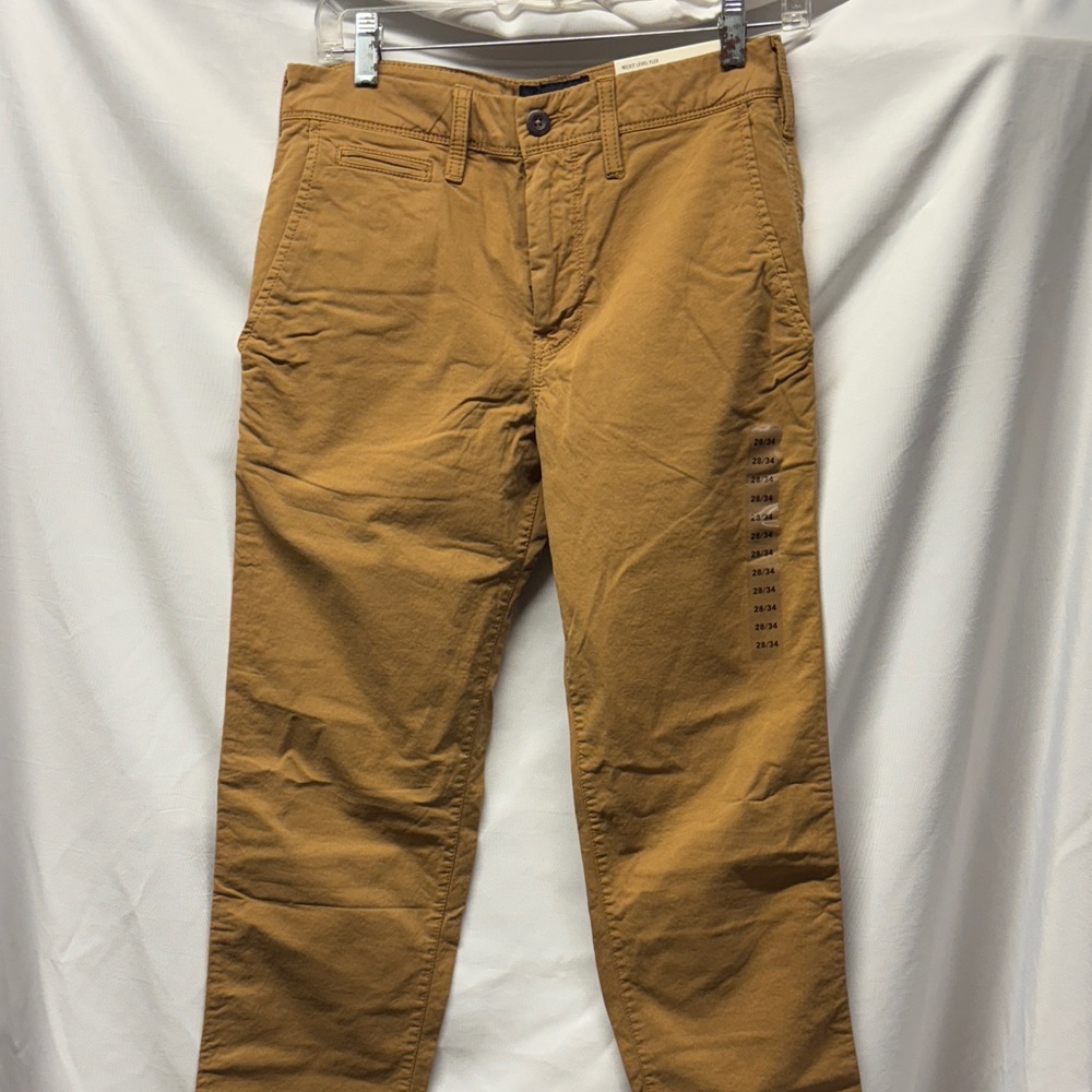 ⛳️American Eagle NWT Men's Tan Pants